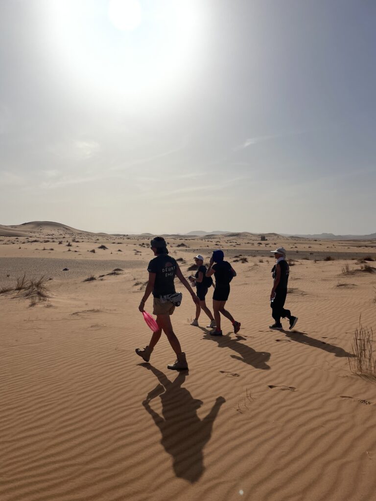 Marche dans le desert